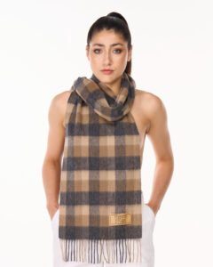 Cashmere opulence scarves