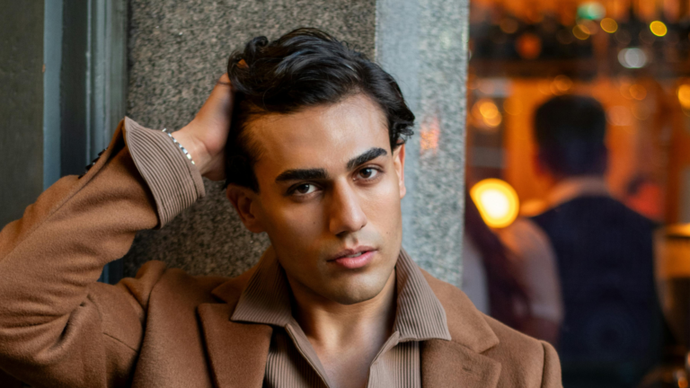 The Luxury of Italian Cashmere Scarves Style and Value