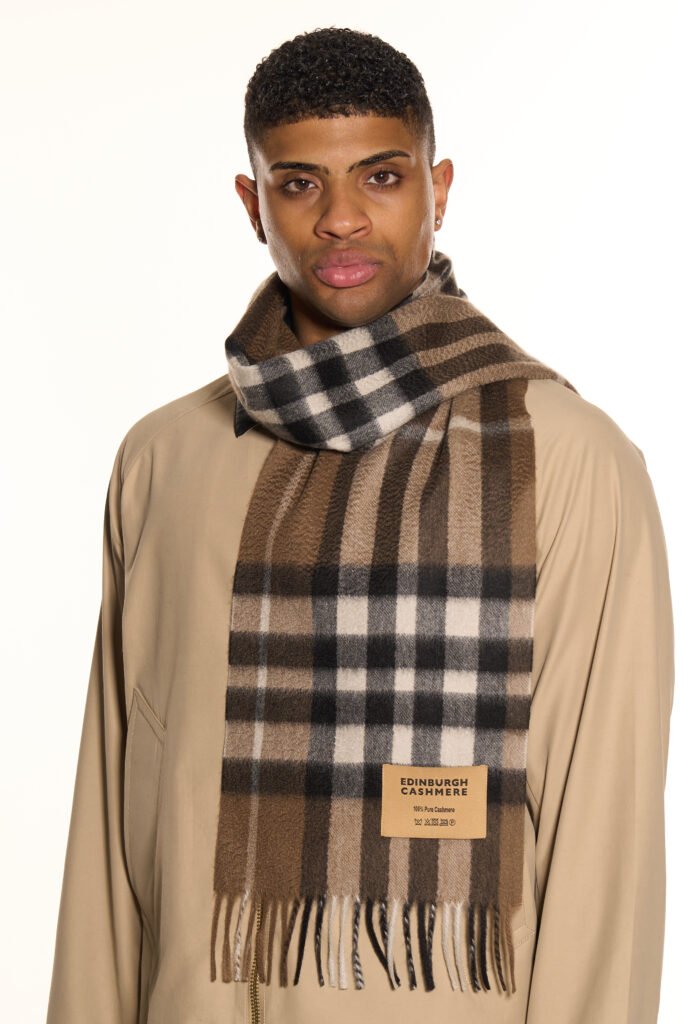 Edinburgh Cashmere scarf signature gift box