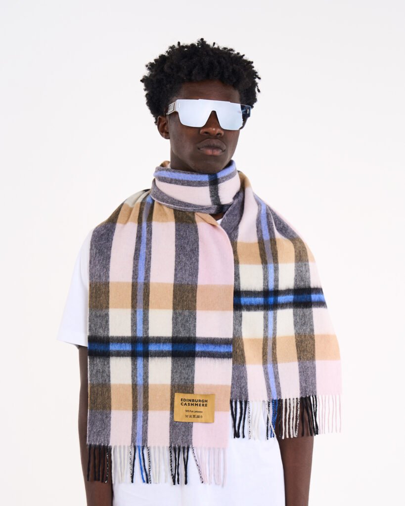 Edinburgh Cashmere scarf signature gift box